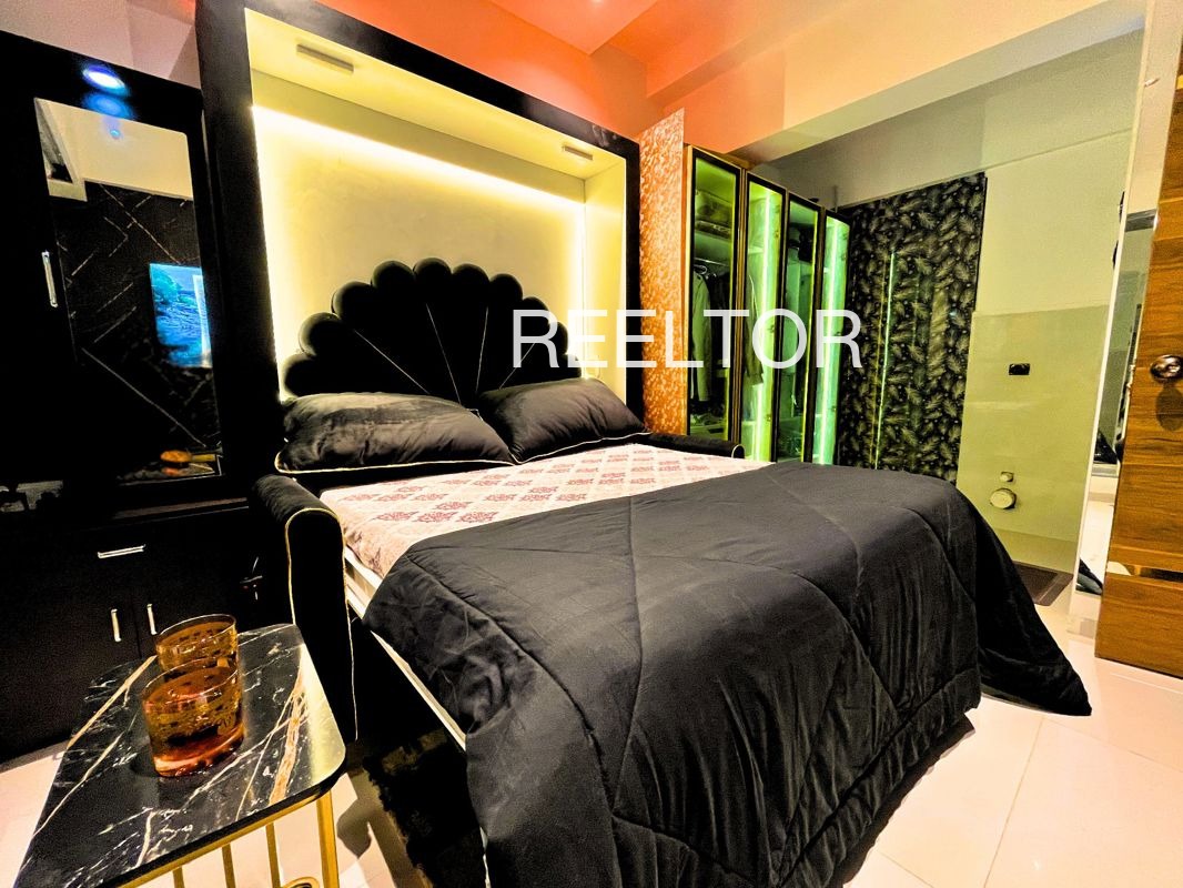 Shop For Sale In Re Doda