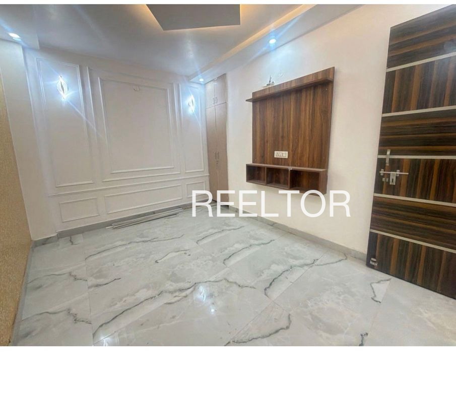 Shop For Sale In Etayada Mau