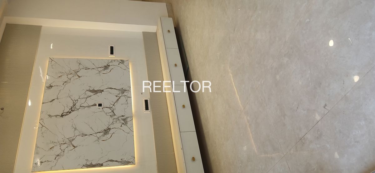 Shop For Rent In Kurla East