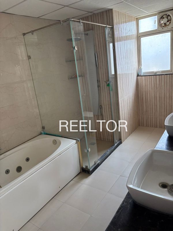 Luxury Builder Floor In Solan