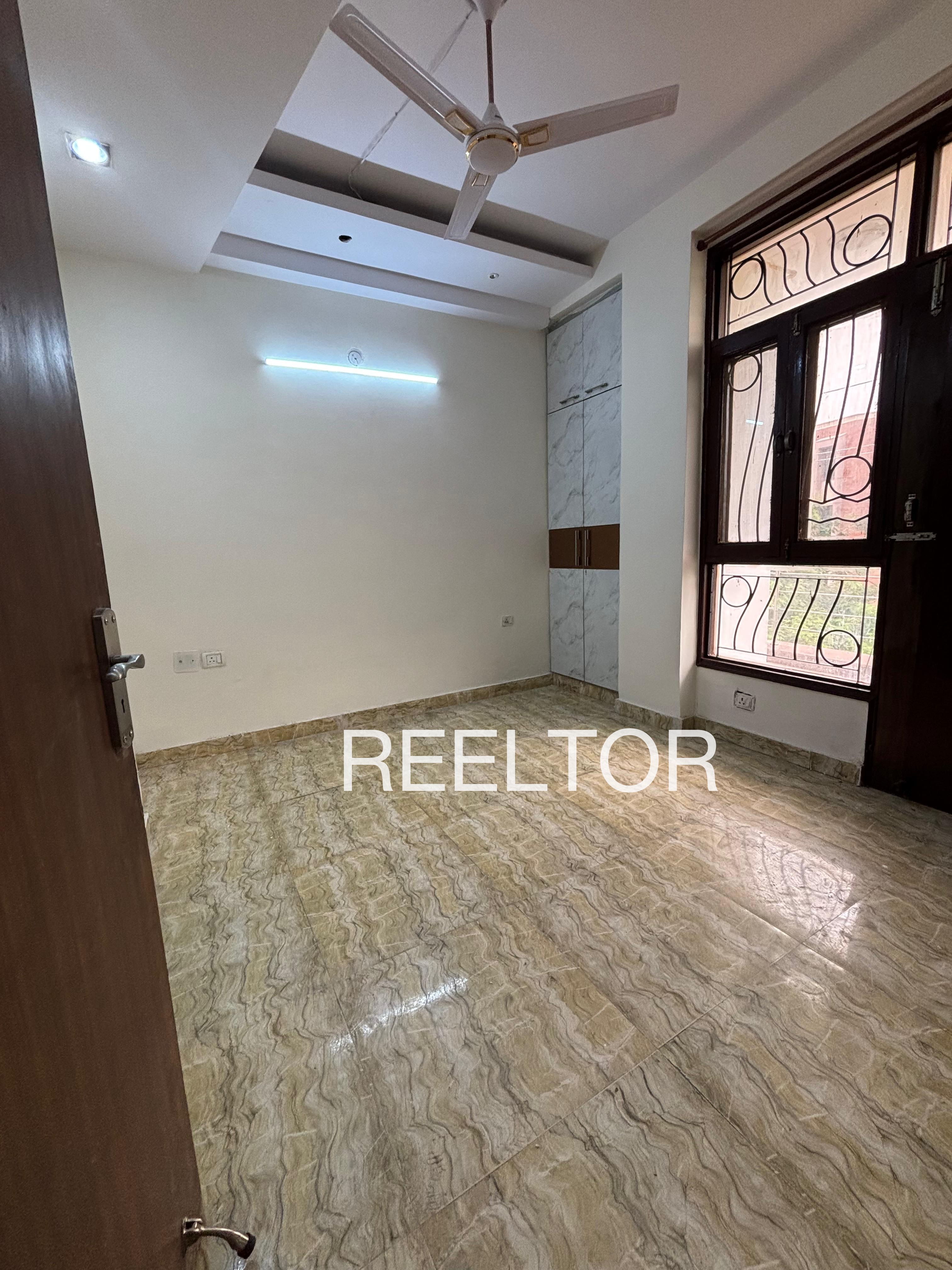 Shop For Sale In Ukakhel Thailisain