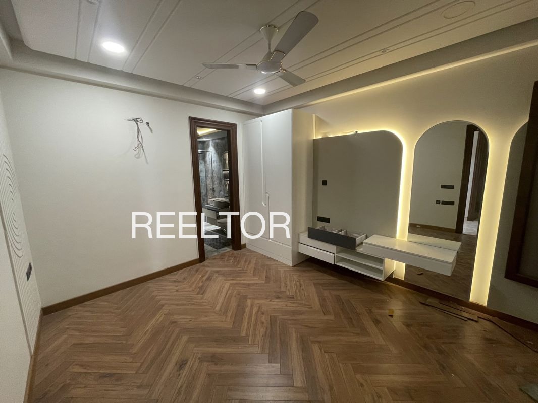 Without Brokerage Room Rent In Surat Adajan 4000 To 5000