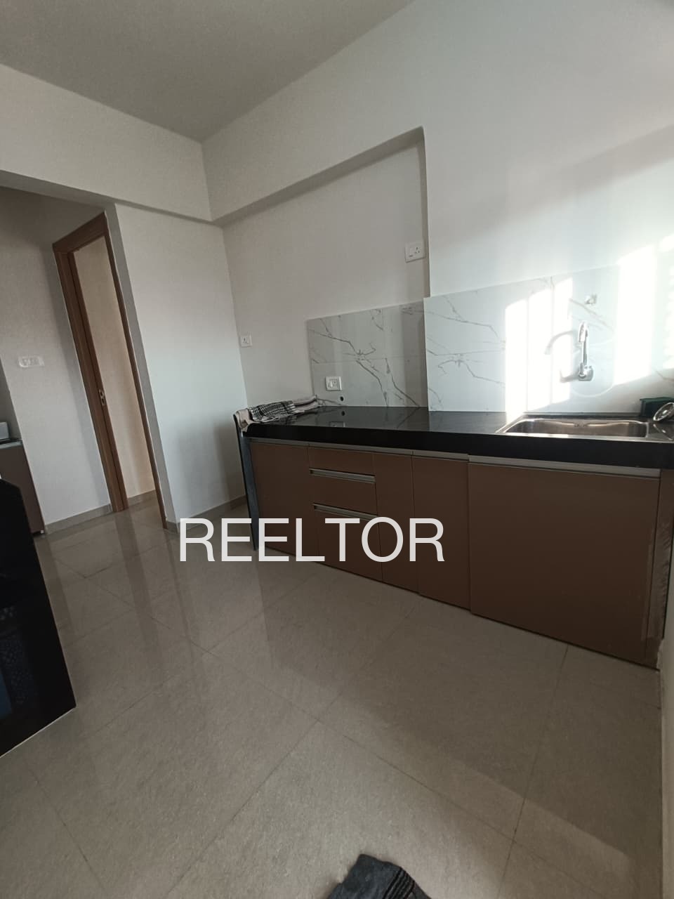 Shop For Sale In Sonaval Dodamarg