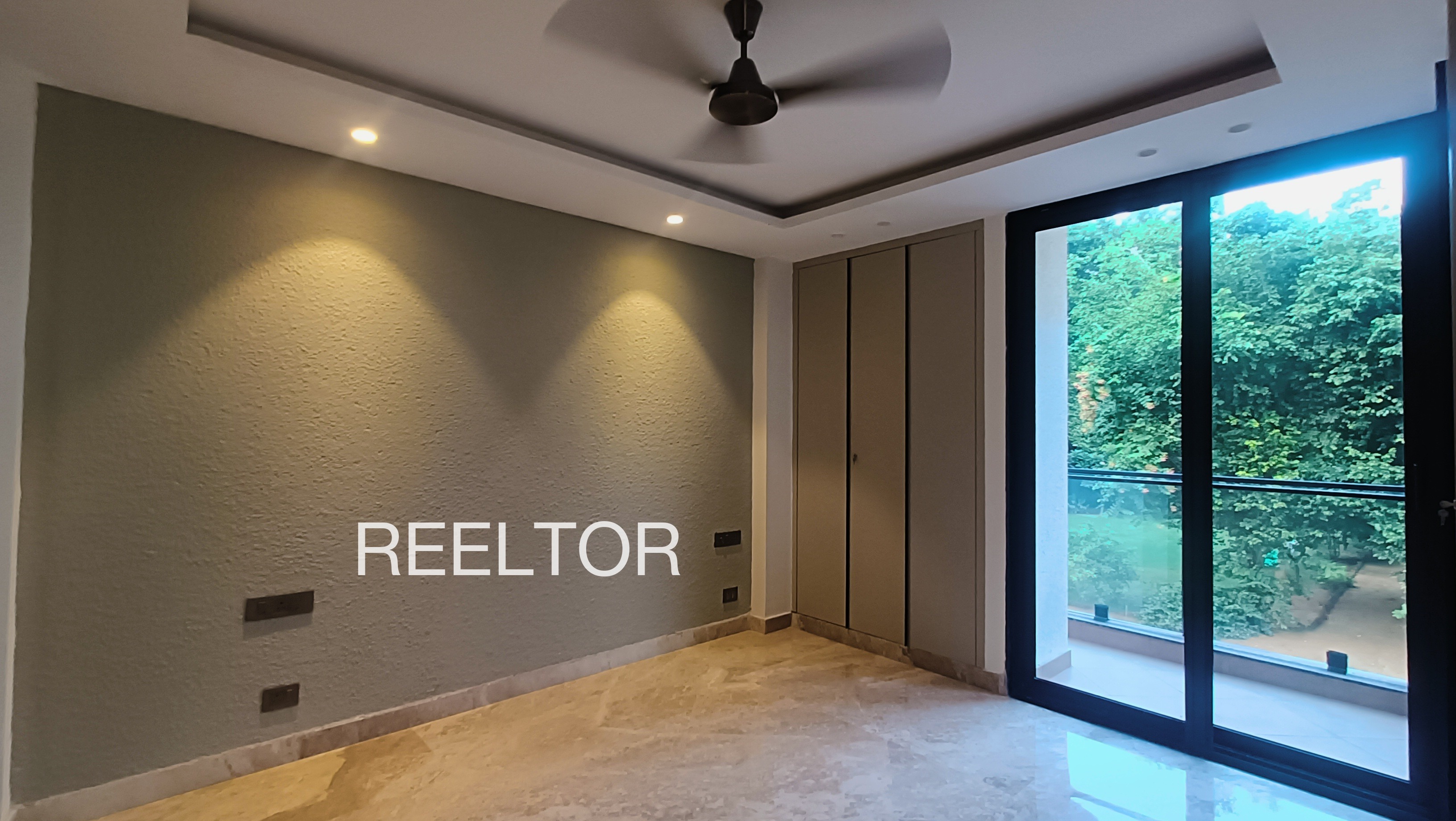 Shop For Sale In Paniv Malshiras