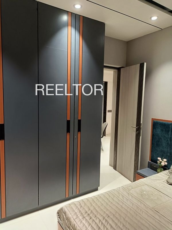 Shop For Rent In Sanchai Bina