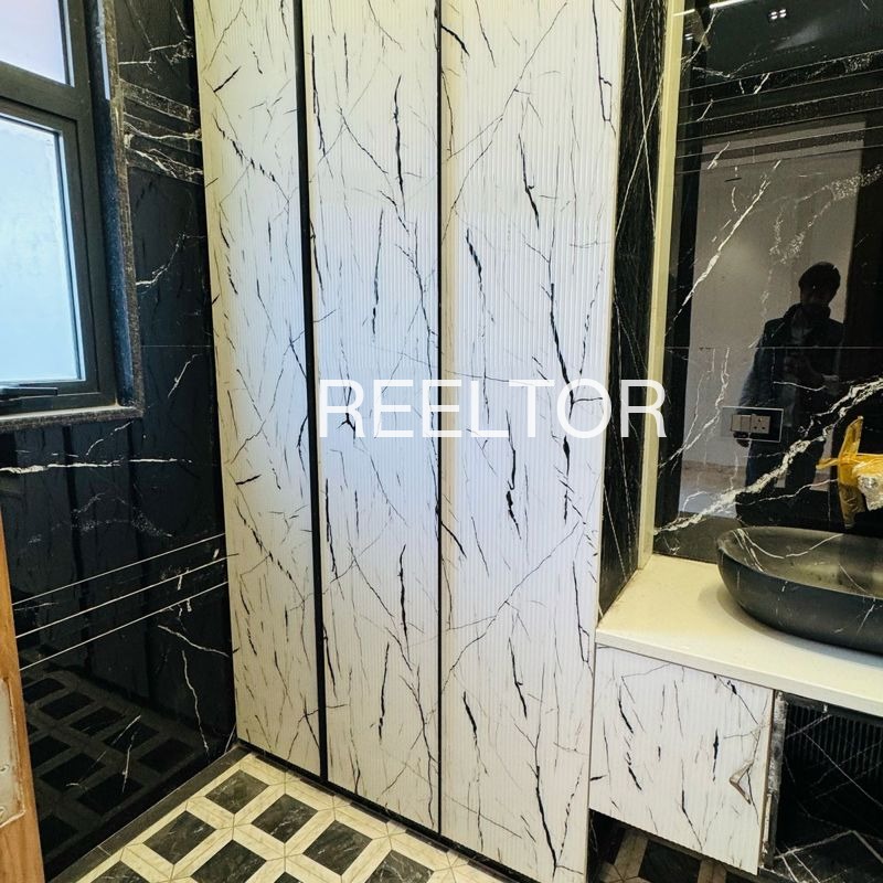 Shop For Sale In Juddi Kosli