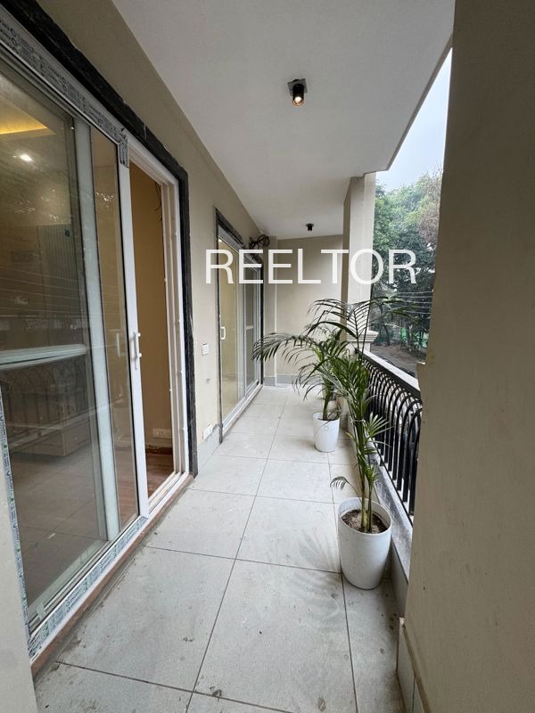 Shop On Rent Below 15000 In Dadar West