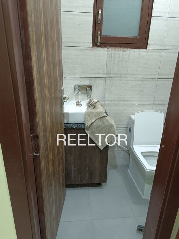 Shop For Sale In Kaora Banihal