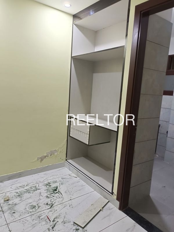 Shop For Sale In Maldih Godda