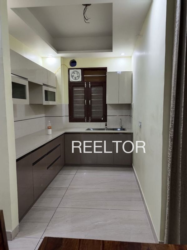 Shop For Sale In Jakhnoo Bashohli