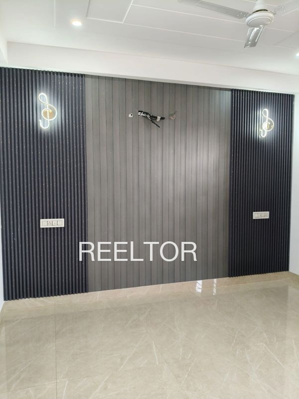 Shop For Rent In Ronsi Kalapipal