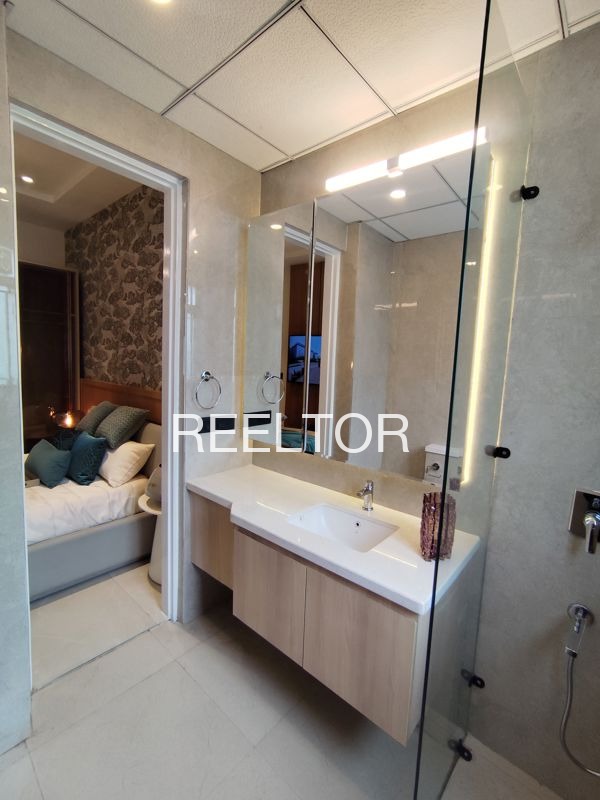 Shop For Sale In Kunde Uran