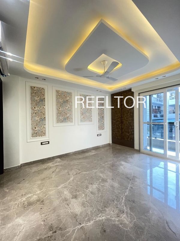 Shop For Sale In Jaklni Pratapnagar