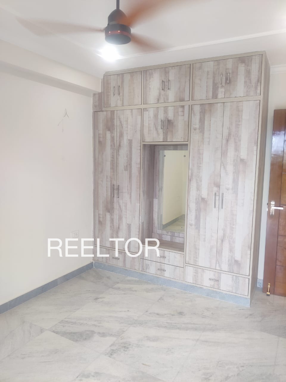 Shop For Rent In Sikirdi Barapali