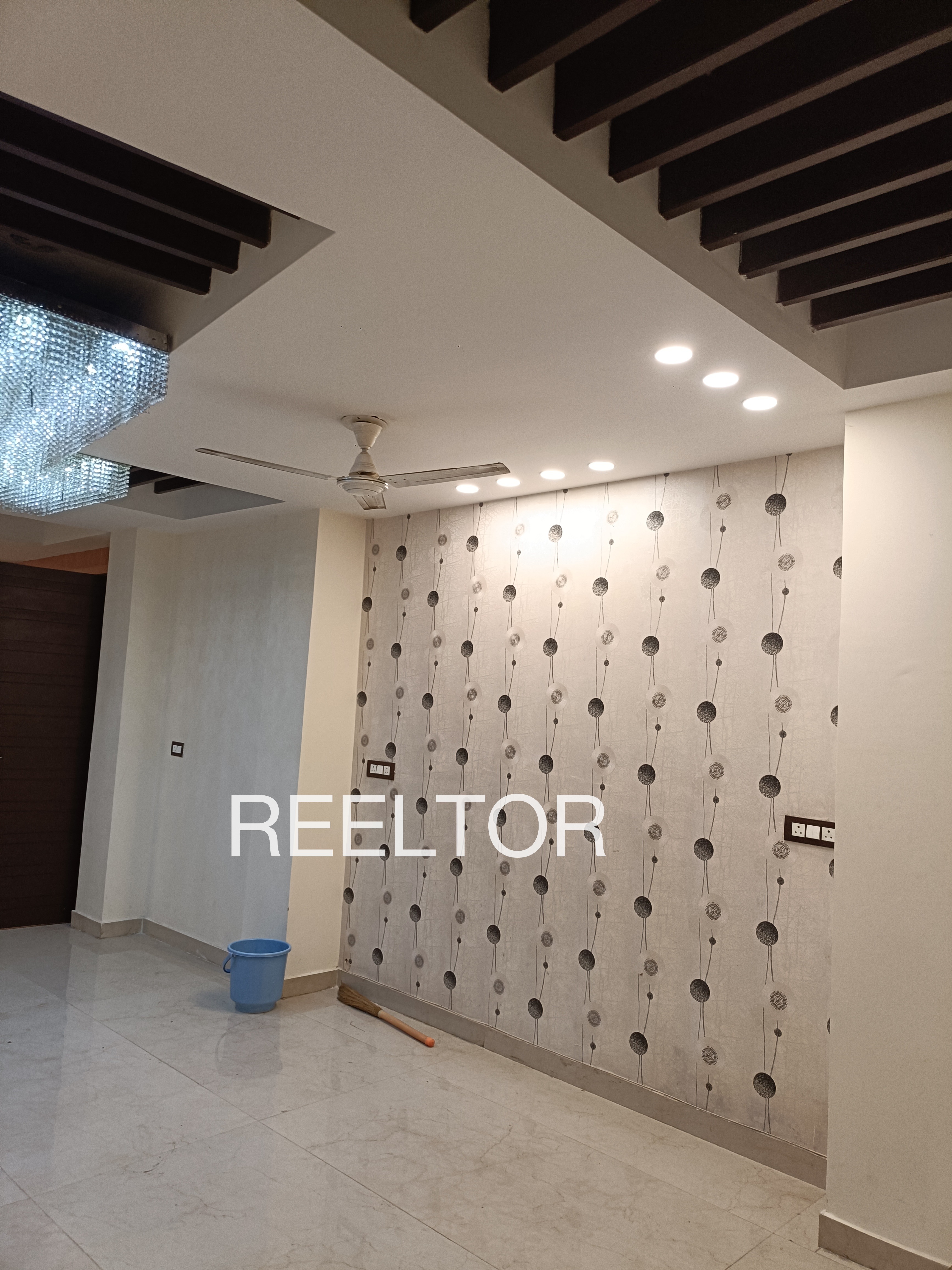 Shop For Sale In Mahigarh Narasinghpur