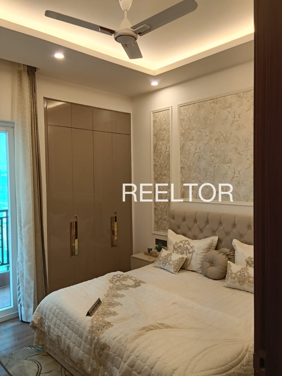 Shop For Sale In Sintara Mul