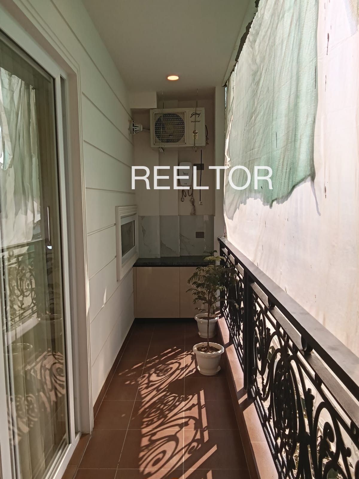 Shop For Sale In Bhartoli Bijawar