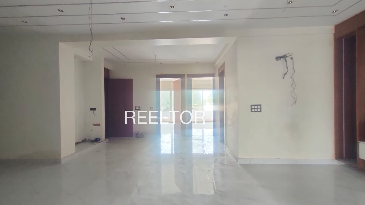 Shop For Sale In Jagthar Banda