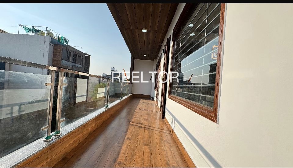 Shop For Rent In Khamla Gangdhar