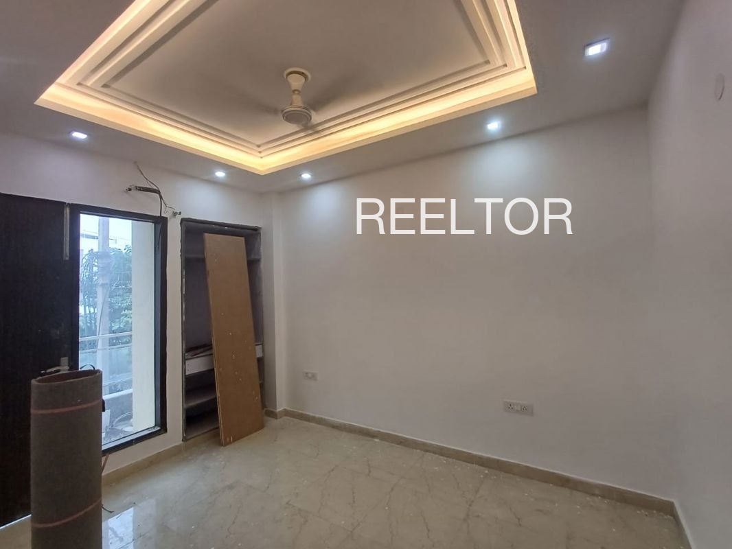Shop For Rent In Sandhana Chaubatta Khal