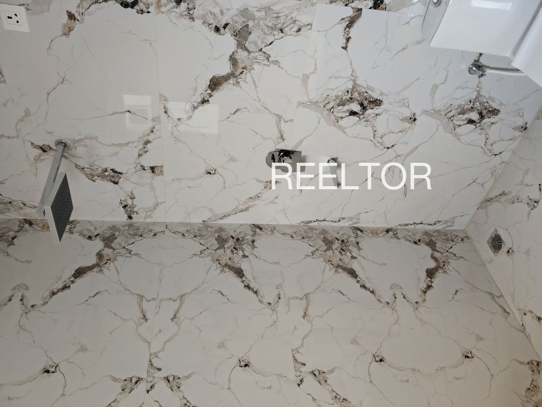 Shop For Sale In Taseemo Sepau