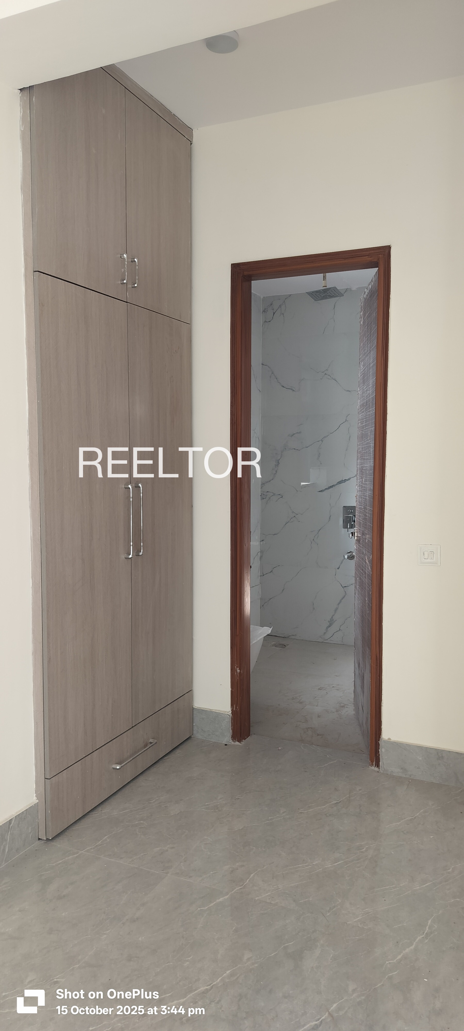 Shop For Rent In Ratewali Barwala