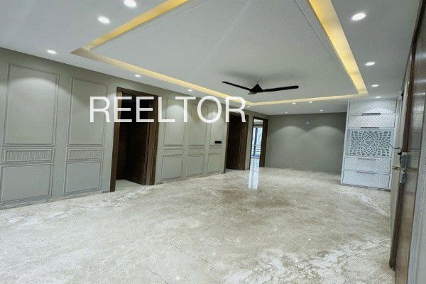 Shop For Sale In Vennadi Colony Mannarkad