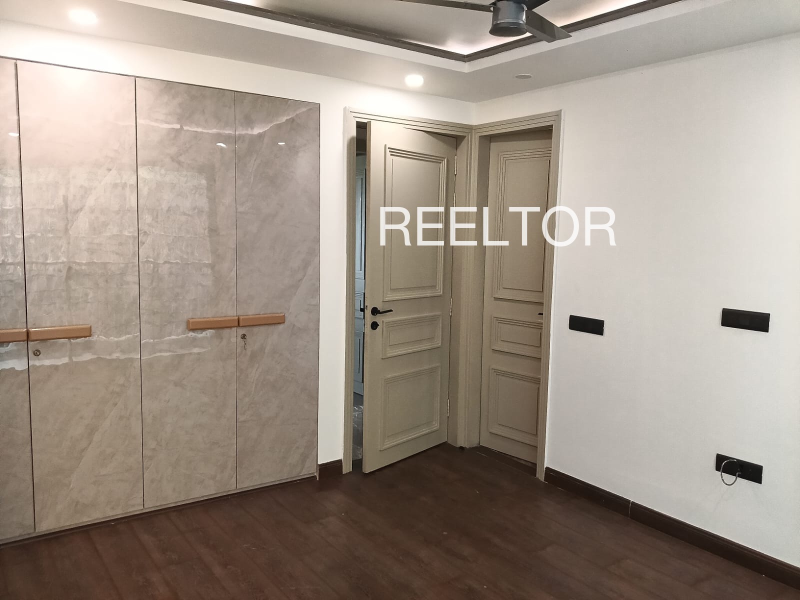 Shop For Rent In Jharoda Buhana