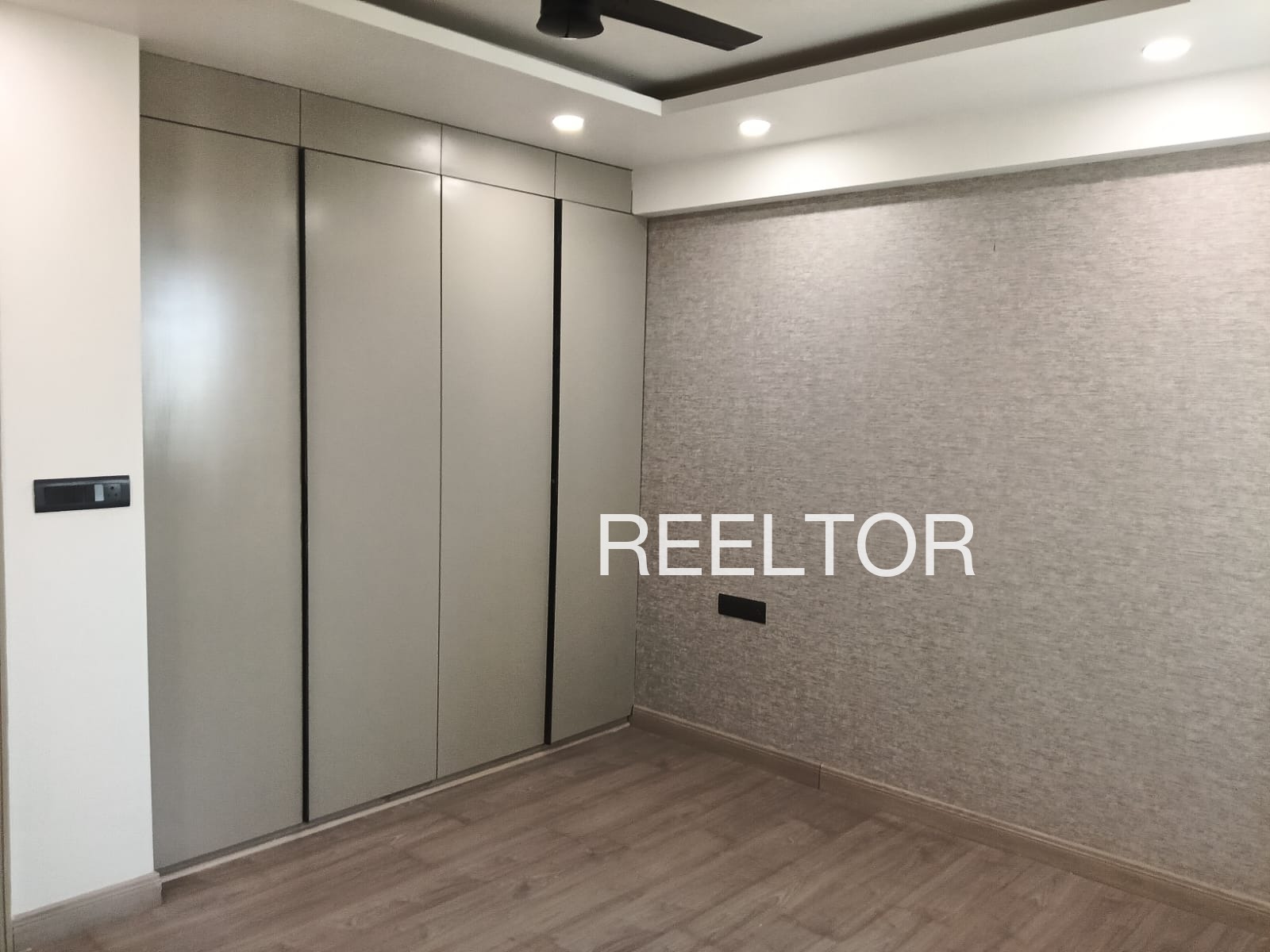 Shop For Rent In Titavi Akola