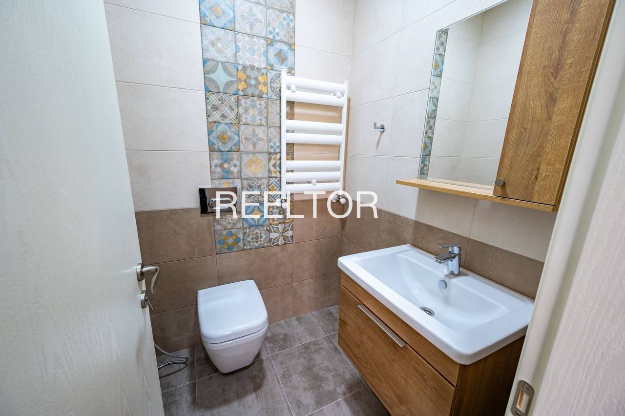 Room On Rent In Ahmedabad Navrangpura