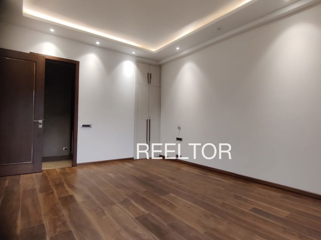 Shop For Rent In Ghasola Dadri