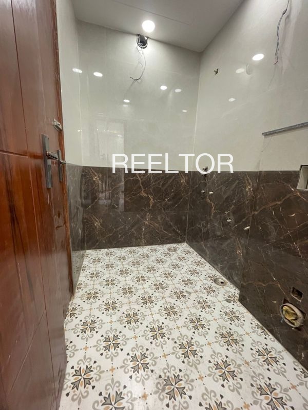 Shop For Sale In Thuruthimala Kozhenchery