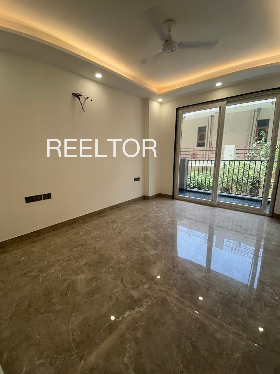 Shop For Sale In Hanagal Molakalmuruu