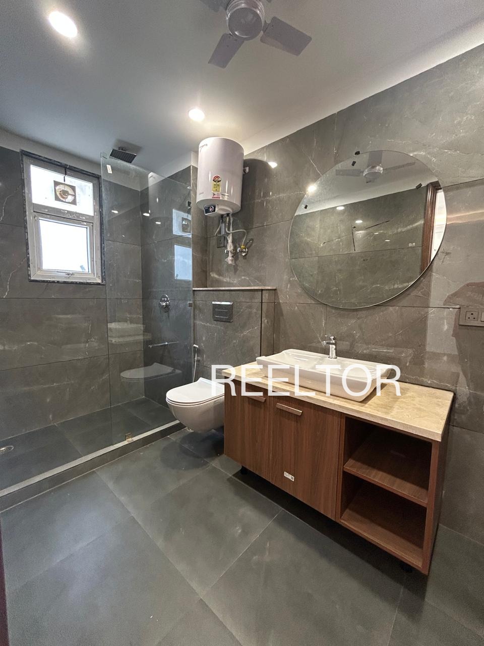 Shop For Sale In Etayada Mau