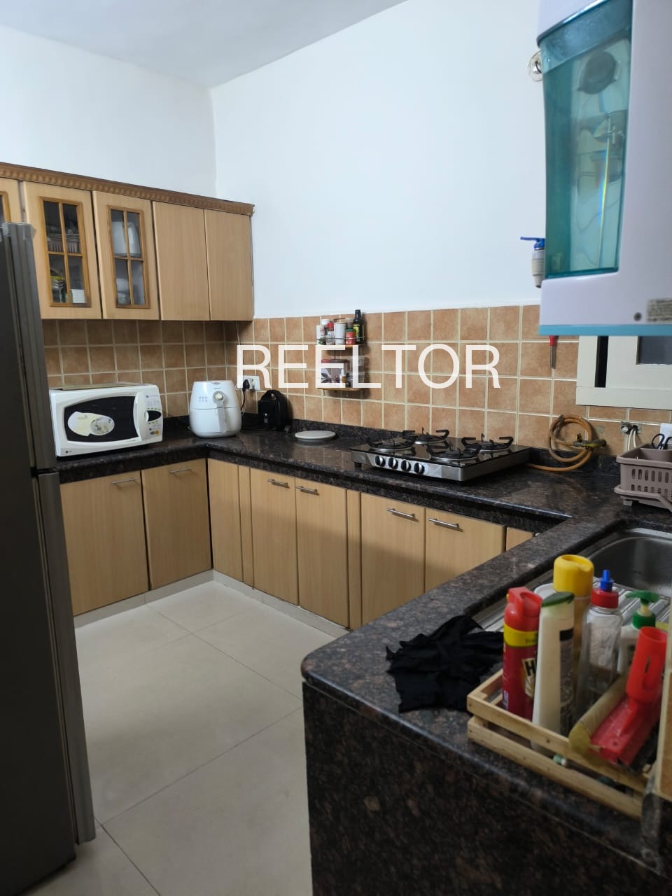 Shop For Rent In Ratewali Barwala