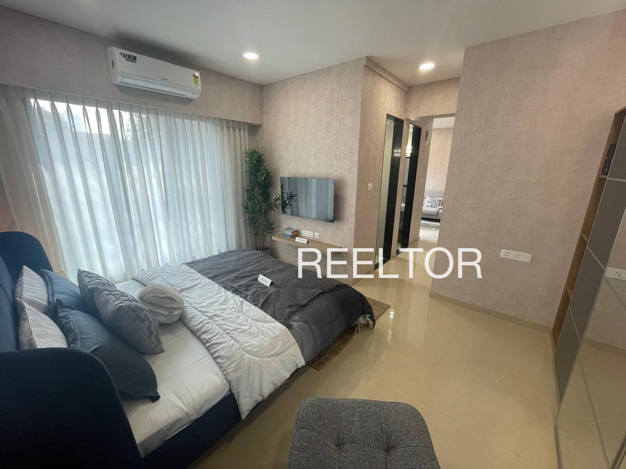 Shop For Rent In Hesarura Savanura