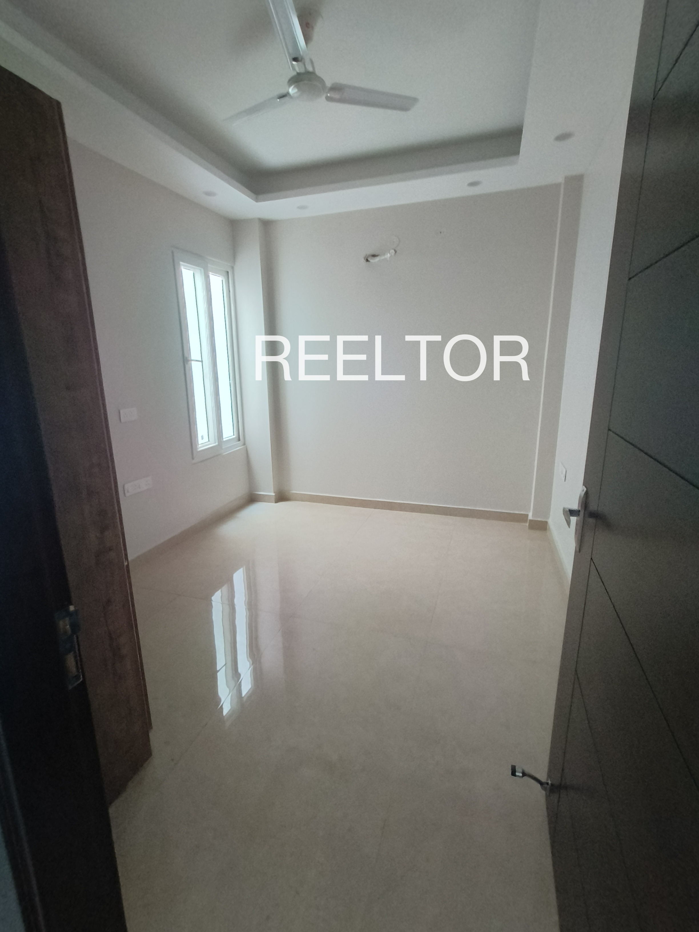 Shop For Sale In Madhukupuda Chandrapur