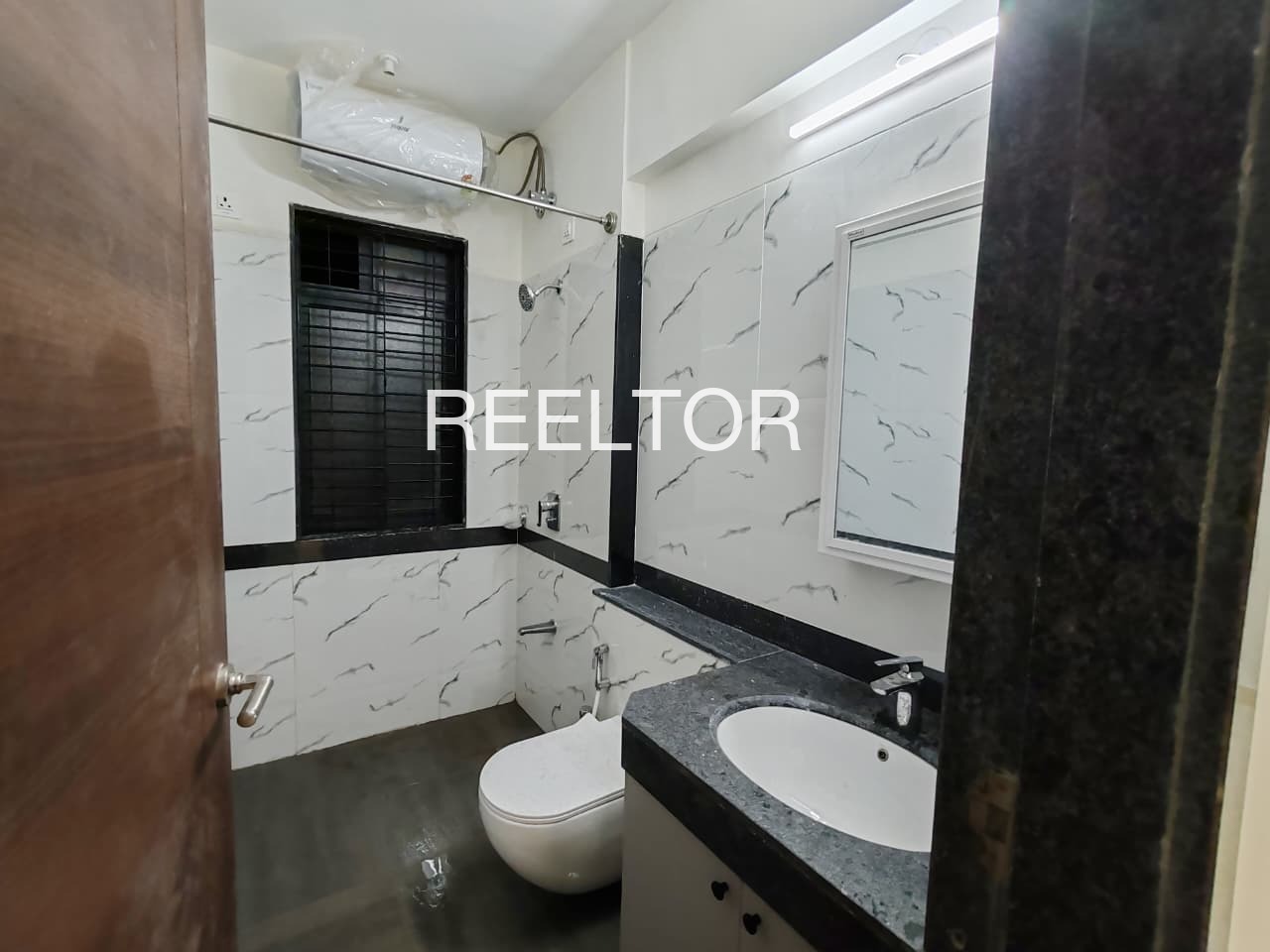 Shop For Rent In Ratewali Barwala