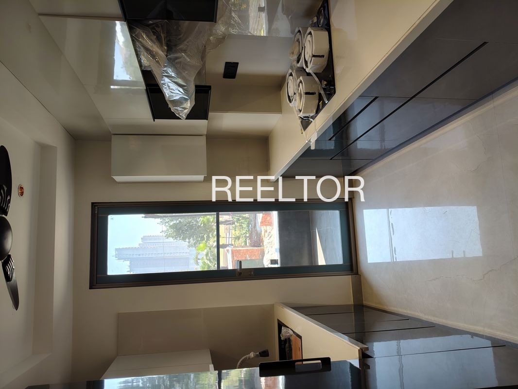 Shop For Rent In Vanapari Paddhari