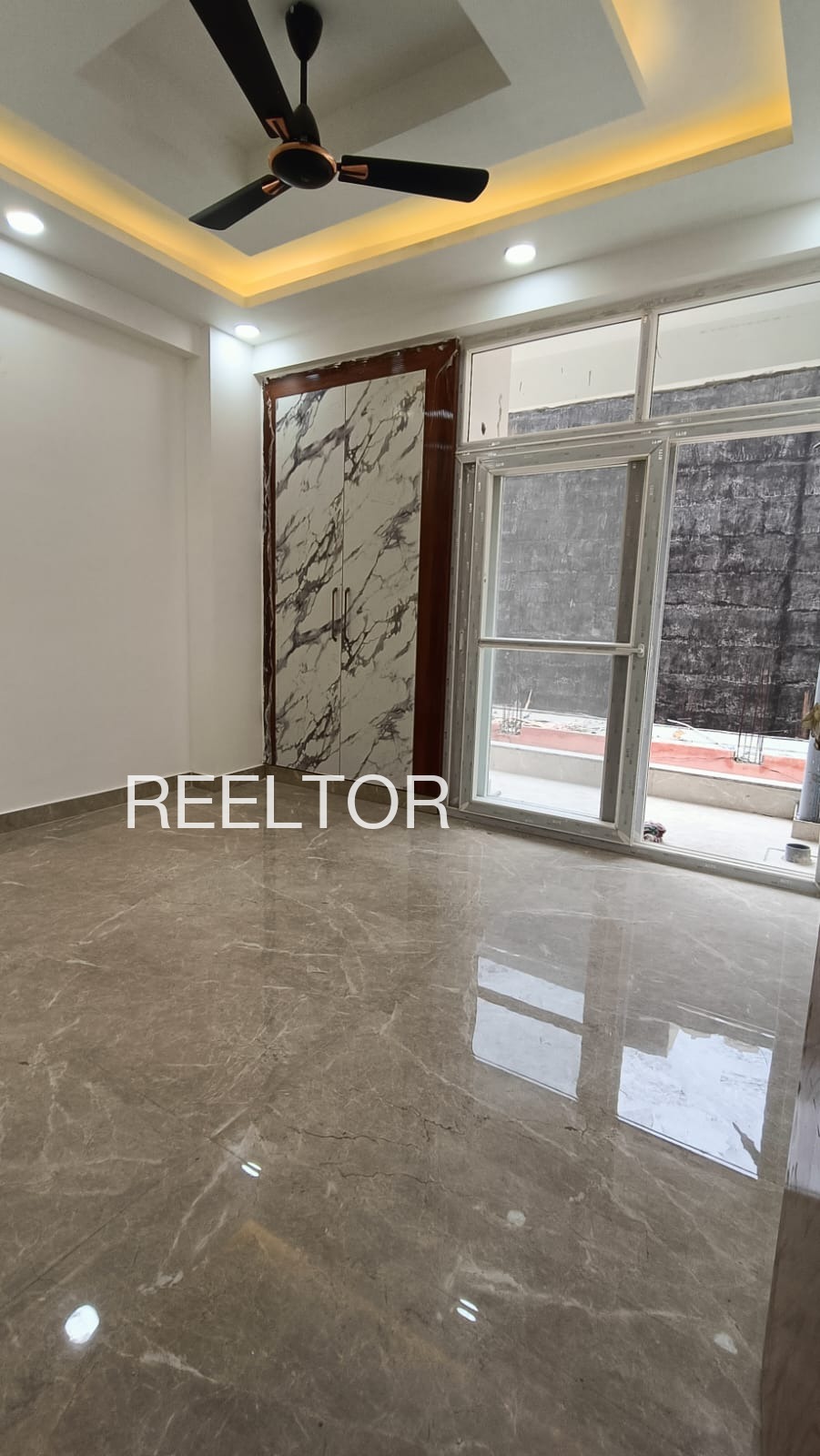 Shop For Rent In Ghasola Dadri