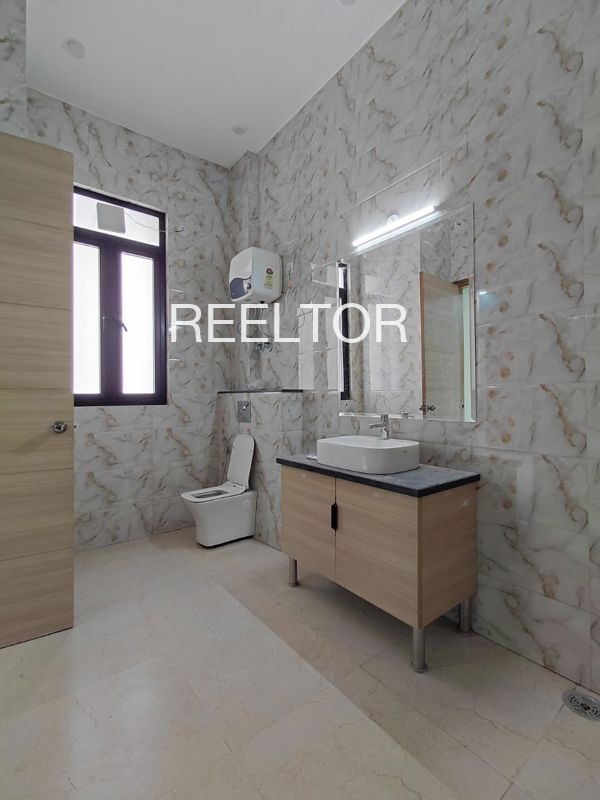 Shop For Rent In Sanchai Bina