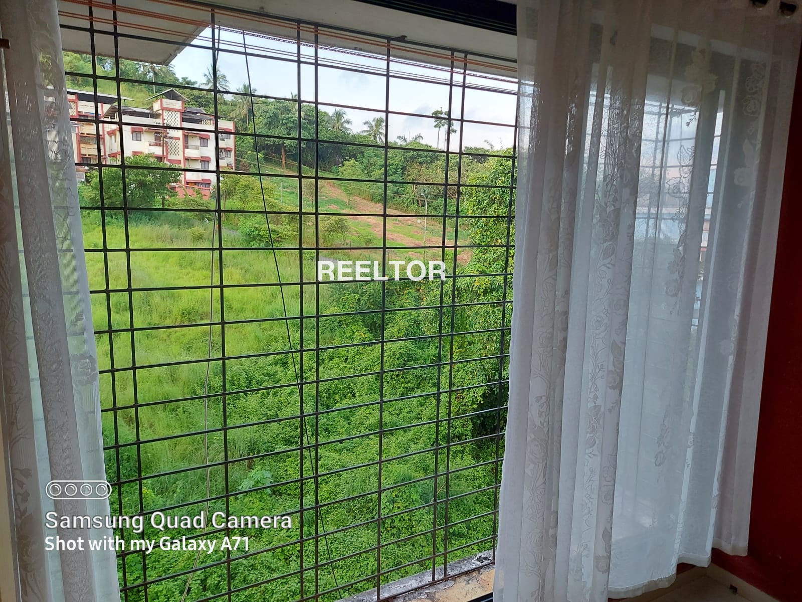 Flat For Rent In Garbhagudi Harapanahalliu