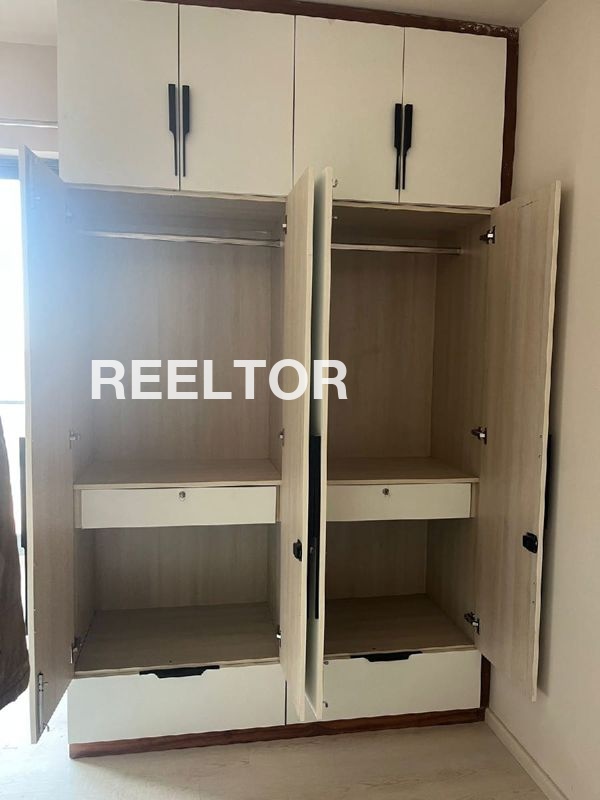 Flat For Sale In Berar Piparia Kesli