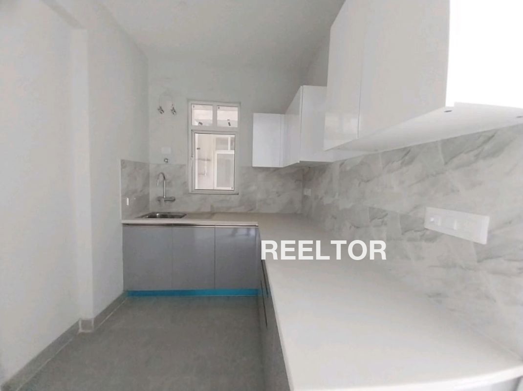 Flat For Sale In Torali Khanapurau