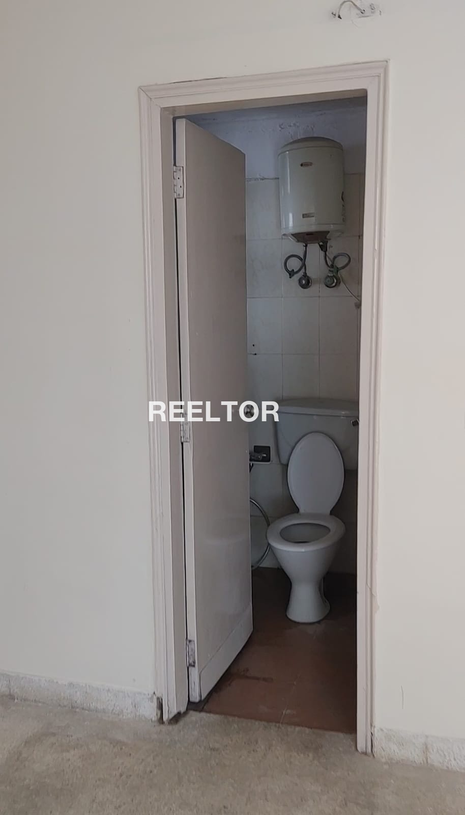 Office Space For Sale In 7th Number Peerumade