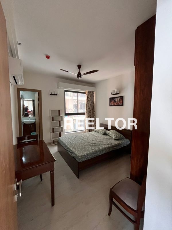 Flat For Rent In Wotu Damhal Hanjipora
