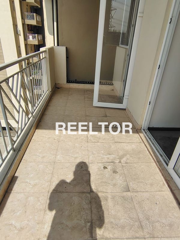 Flat For Sale In Monekpura Porsa