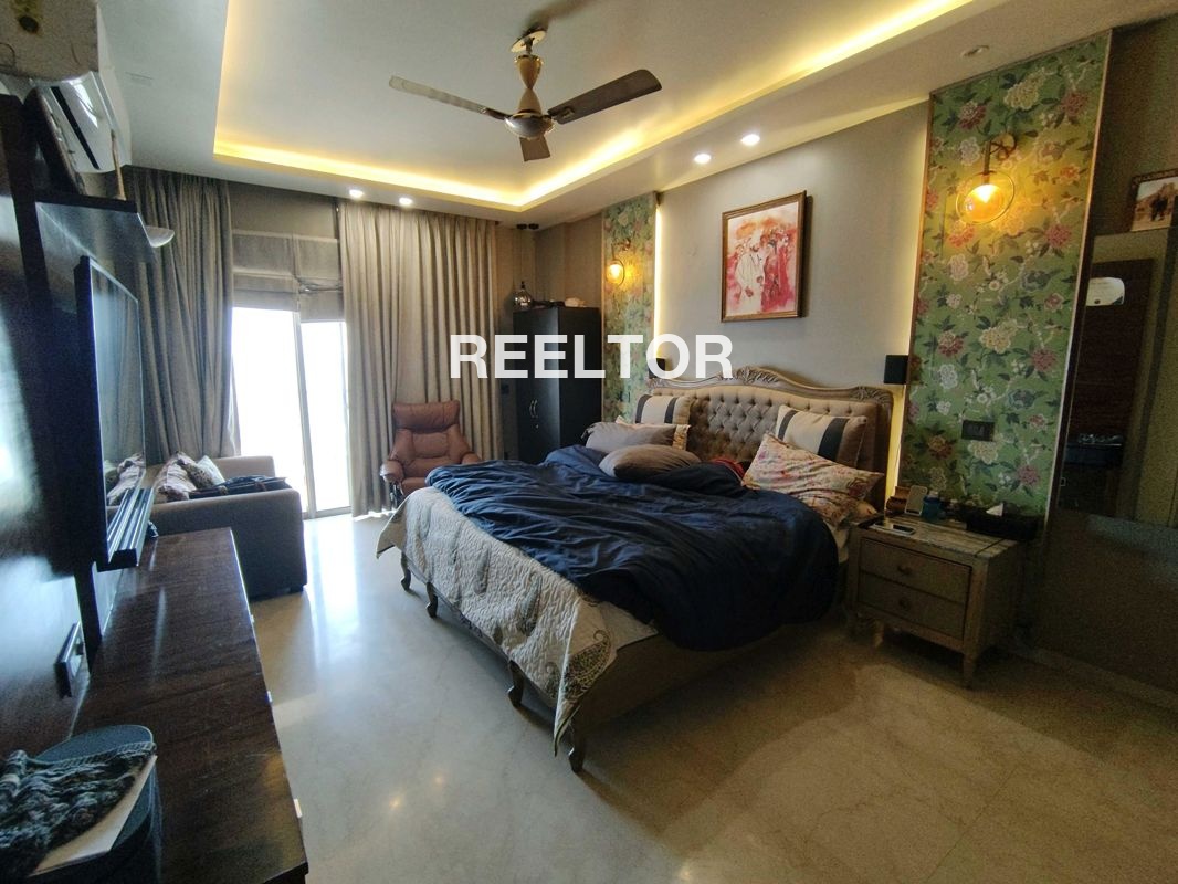 Flat For Rent In Amarholi Petlawad