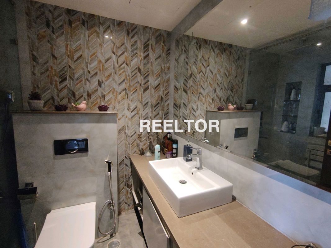 Flat For Rent In Vakilpura Kotwali