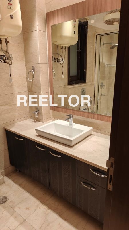 Flat For Rent In Tangling Phc Kalpa